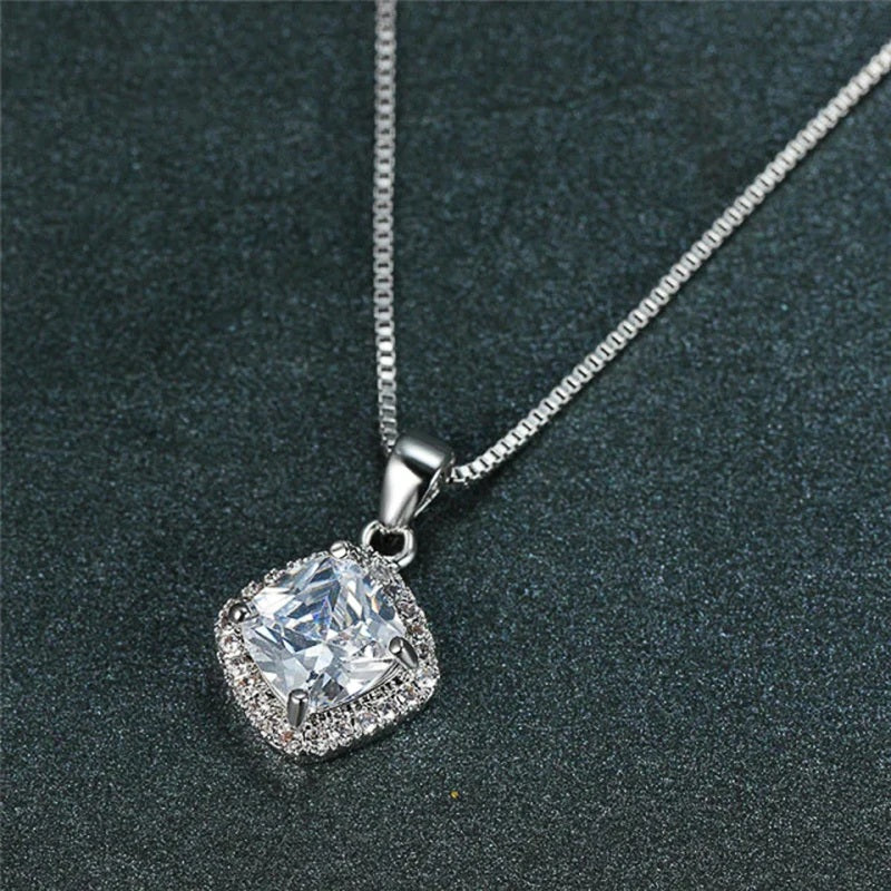 Exquisite Fashion Square Blue Zircon Pendant Necklace Women Clavicle Necklace Valentine's Day Gift